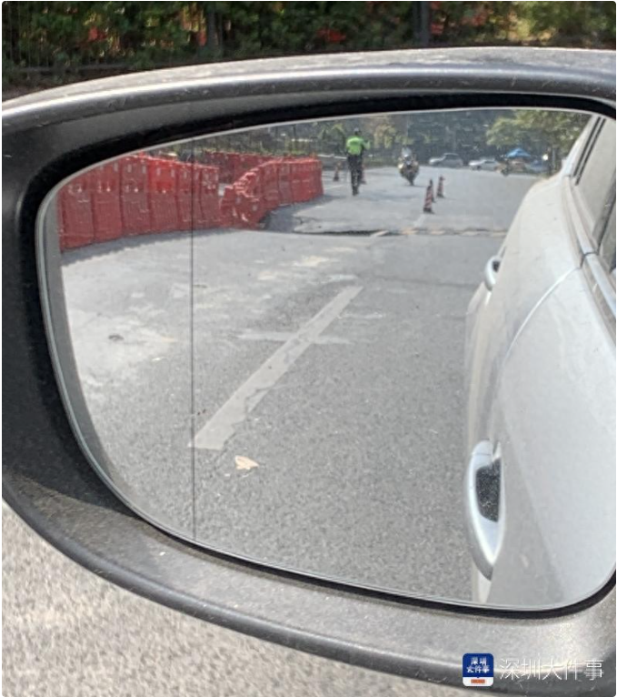 深圳龍崗龍城大道發(fā)生路面塌陷，未造成人員傷亡
